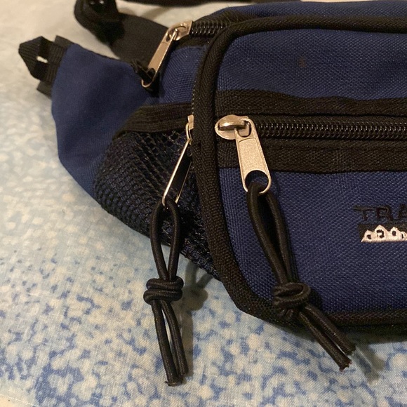 💫 Trailmaker Fanny Pack - Picture 3 of 12